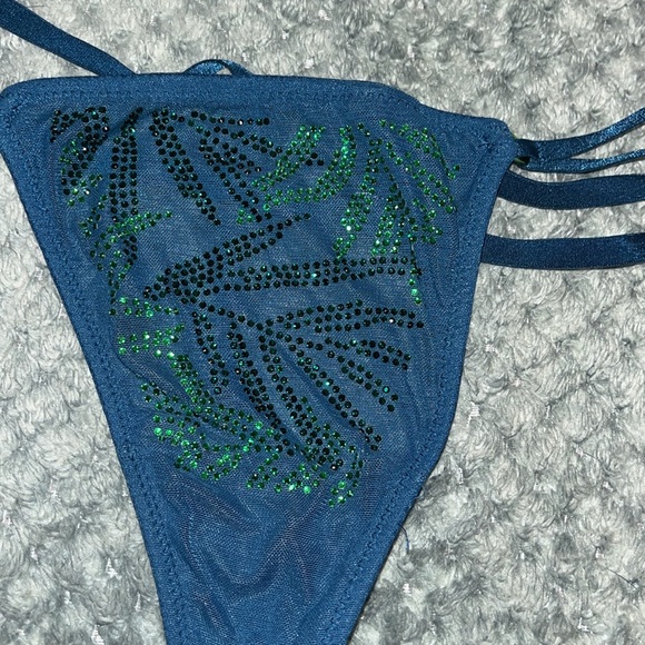 V.S 2 pair thong - Picture 4 of 5